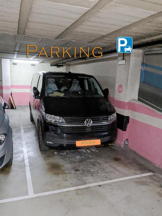 Aloha Bilbao City Centre With Parking Exterior photo